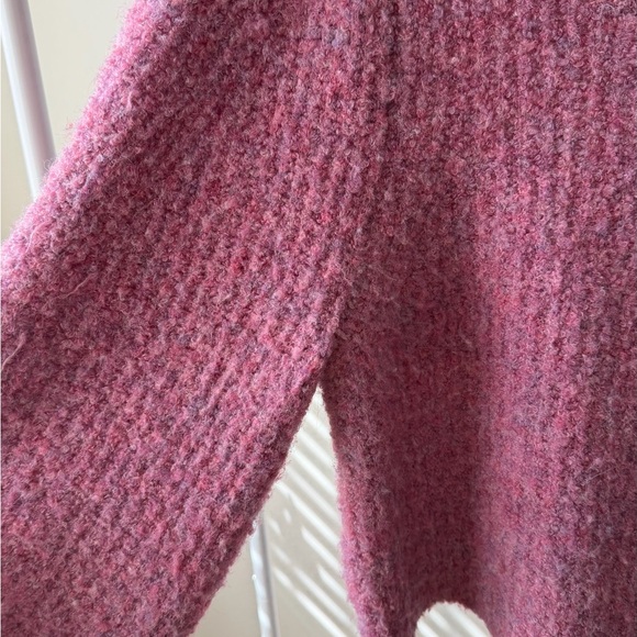 Pink Sweater - Picture 2 of 3